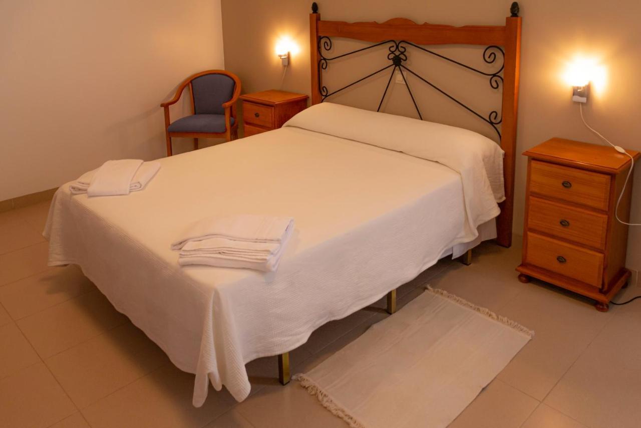 Hotel Posada De Miraflores Alconchel Екстер'єр фото